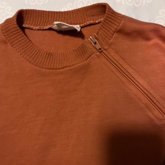 Vintage Acrylic Sweater “House of Jade” with cute shoulder zip Size S - Picture 7 of 7